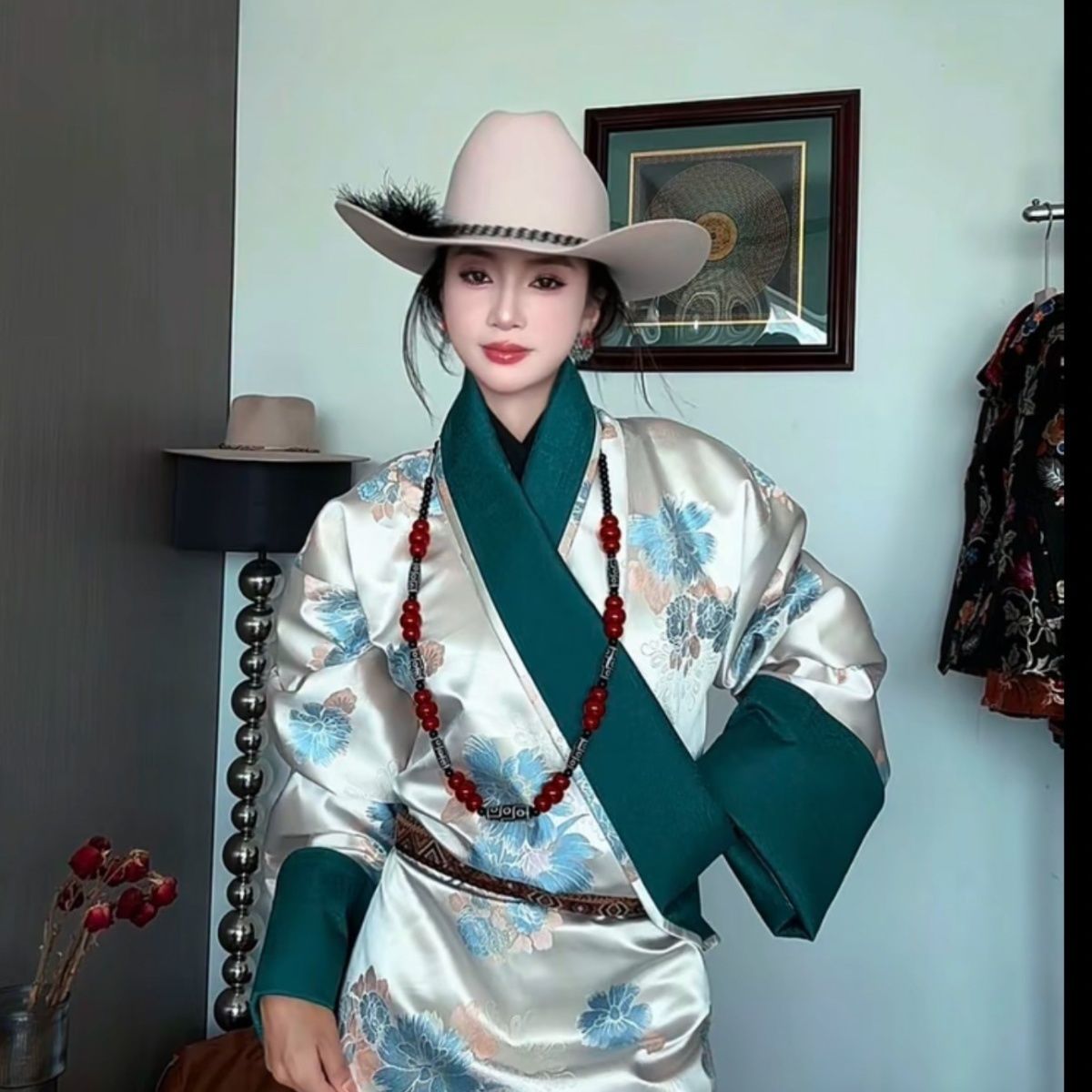 زي نسائي بوذي تبتي جديد على طر - مراجعة Ethnic Fashion Shoot وسعره